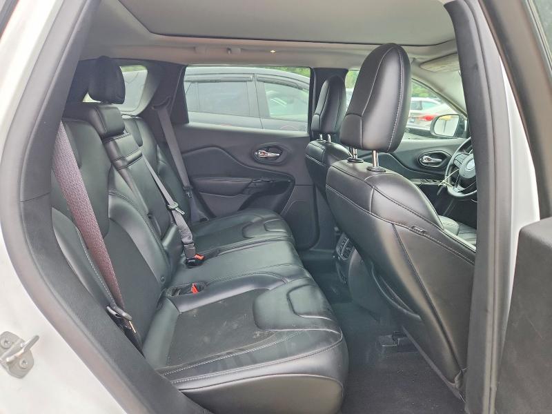 2019 JEEP CHEROKEE LATITUDE PLUS — Фото 11 из 13