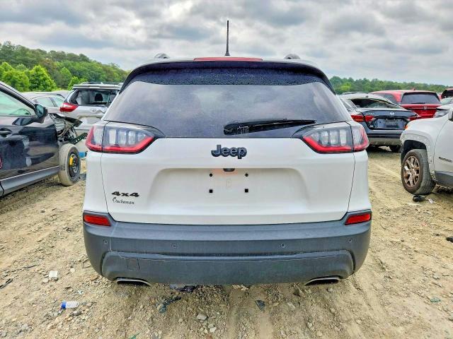 2019 JEEP CHEROKEE LATITUDE PLUS — Фото 6 из 13