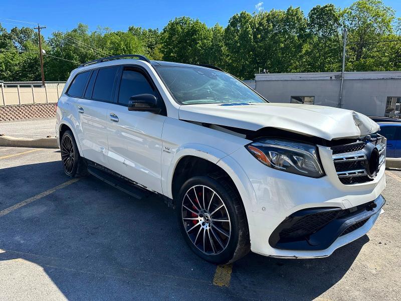 2018 MERCEDES-BENZ GLS 63 AMG 4MATIC — Фото 4 из 10