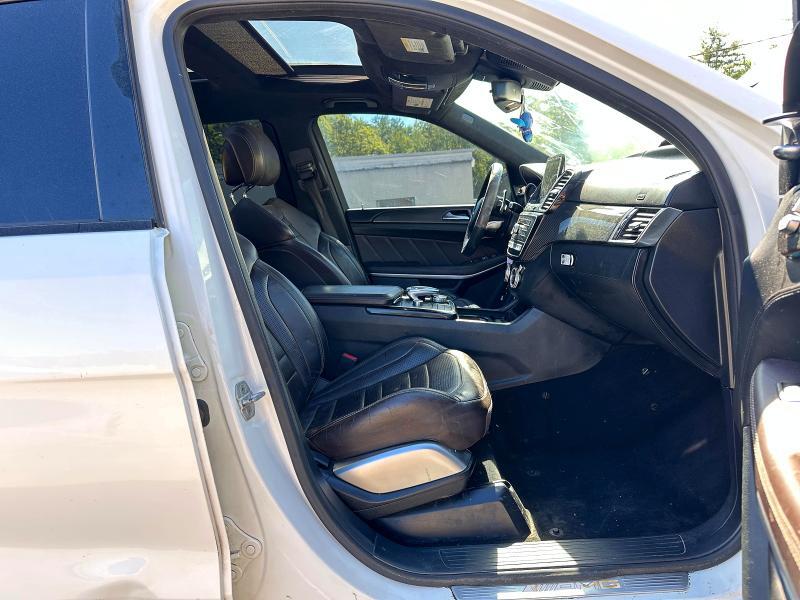 2018 MERCEDES-BENZ GLS 63 AMG 4MATIC — Фото 9 из 10