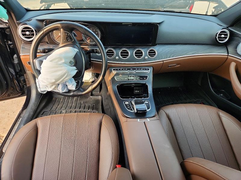 2018 MERCEDES-BENZ E 300 4MATIC — Фото 8 из 12