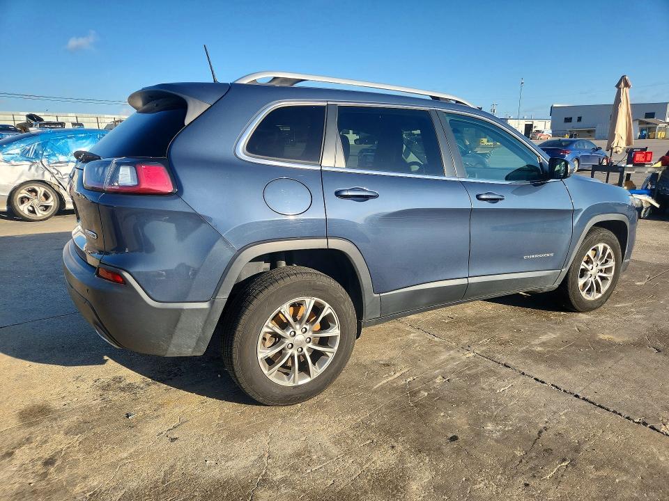 2019 JEEP CHEROKEE LATITUDE PLUS — Фото 3 из 13