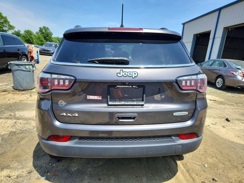 2019 JEEP COMPASS LATITUDE — Фото 6 из 12