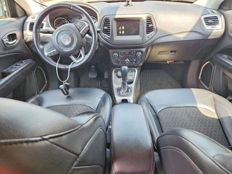 2019 JEEP COMPASS LATITUDE — Фото 8 из 12