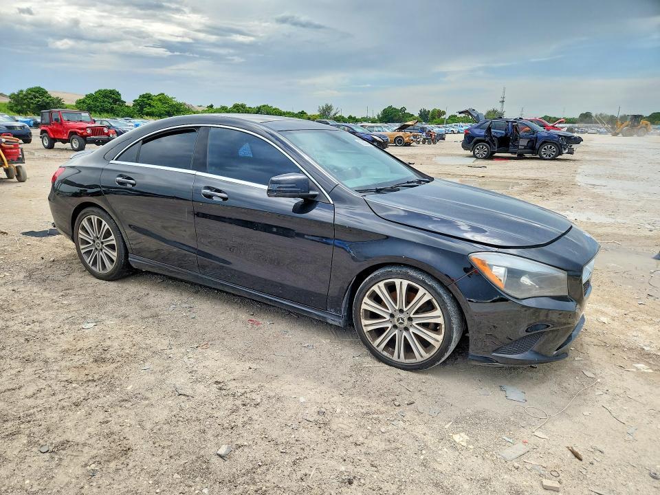 2018 MERCEDES-BENZ CLA 250 4MATIC — Фото 4 из 12