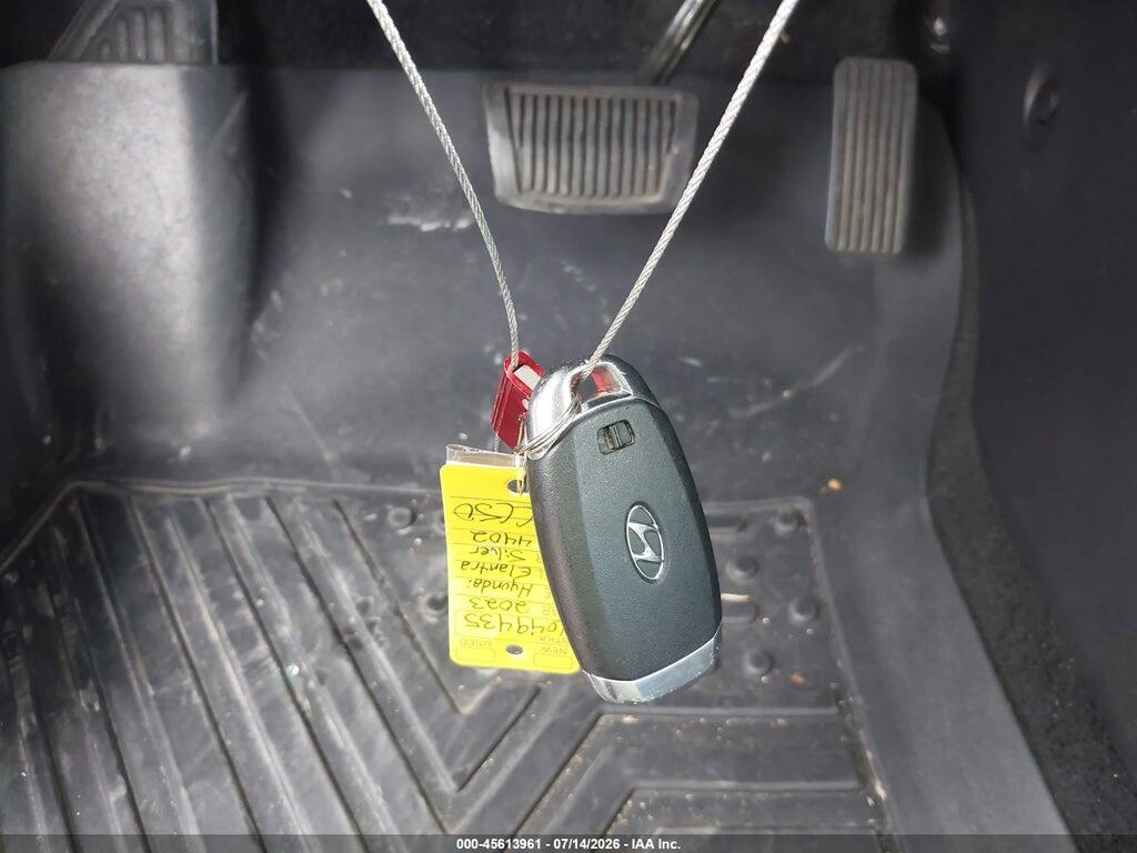 5NPLM4AGXPH104402 2023 HYUNDAI ELANTRA photo no. 11