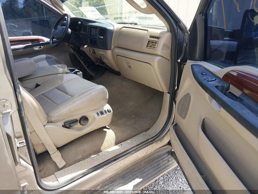 1FMSU43P85EA65343 2005 FORD EXCURSION photo no. 5