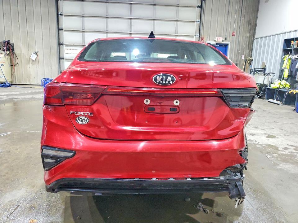 2019 KIA FORTE LXS — Фото 6 из 12
