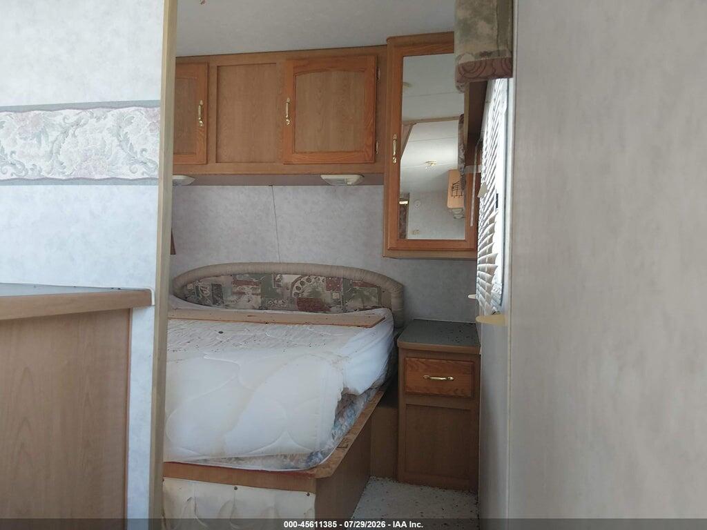 1SN200P231F002171 2001 NOMAD SCOUT photo no. 12