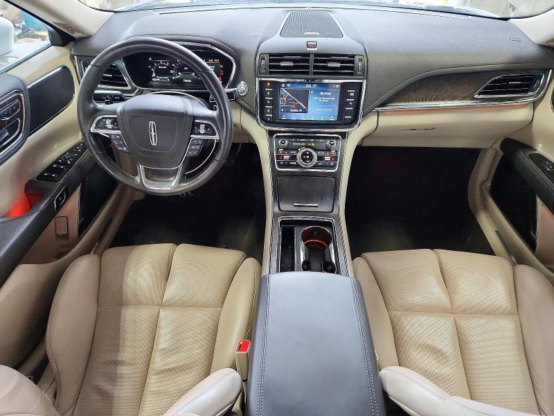 2019 LINCOLN CONTINENTAL SELECT — Фото 8 из 12