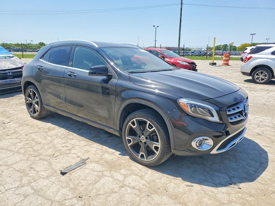 2018 MERCEDES-BENZ GLA 250 4MATIC — Фото 4 из 14