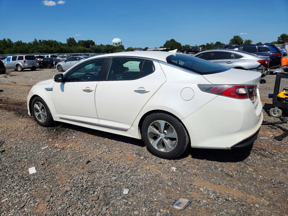 KNAGM4AD1E5070318 2014 KIA OPTIMA photo no. 2