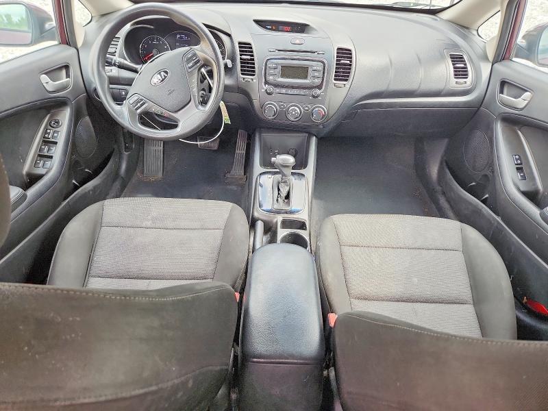 3KPFK4A75JE174615 2018 KIA FORTE photo no. 8