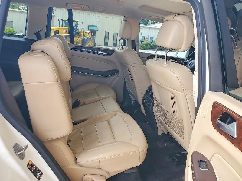 2018 MERCEDES-BENZ GLS 550 4MATIC — Фото 10 из 12