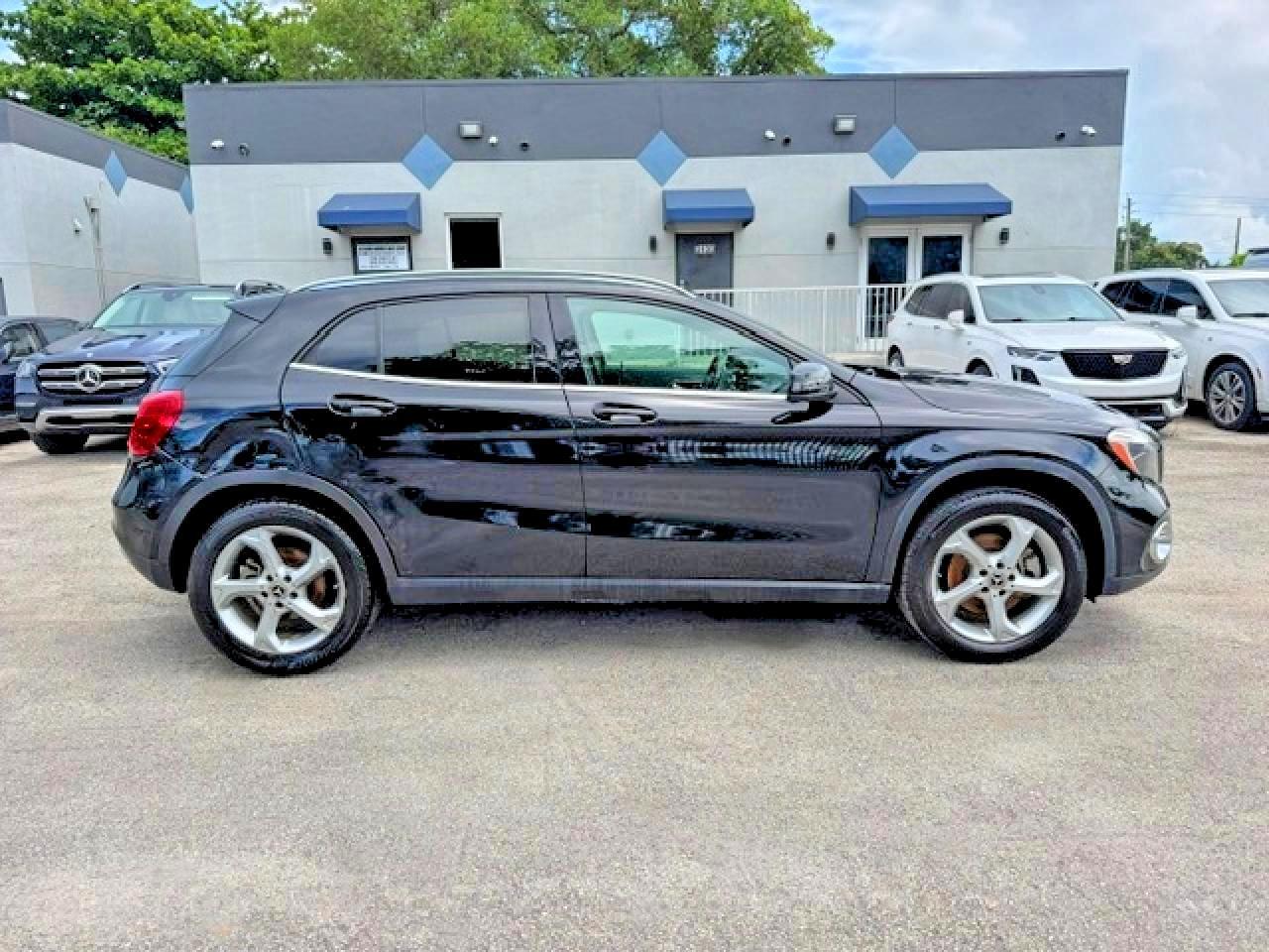 2018 MERCEDES-BENZ GLA 250 — Фото 13 из 15