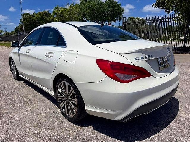 2018 MERCEDES-BENZ CLA 250 — Фото 2 из 15