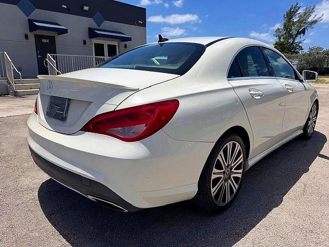 2018 MERCEDES-BENZ CLA 250 — Фото 3 из 15