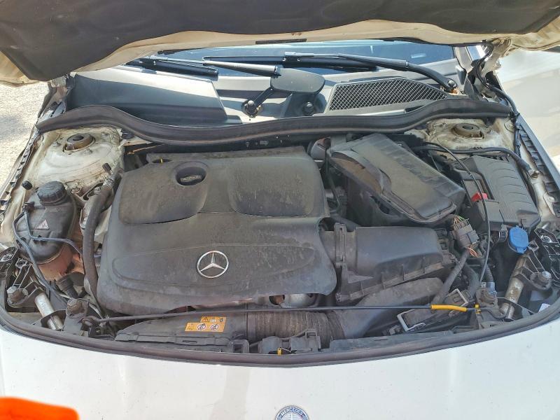2018 MERCEDES-BENZ CLA 250 — Фото 11 из 12