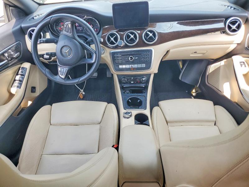 2018 MERCEDES-BENZ CLA 250 — Фото 8 из 12