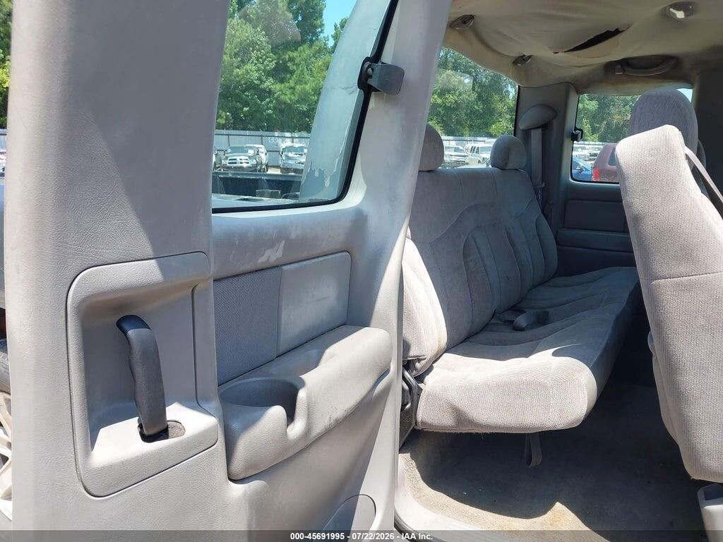 1GTEC19V9YZ166865 2000 GMC SIERRA 1500 photo no. 8