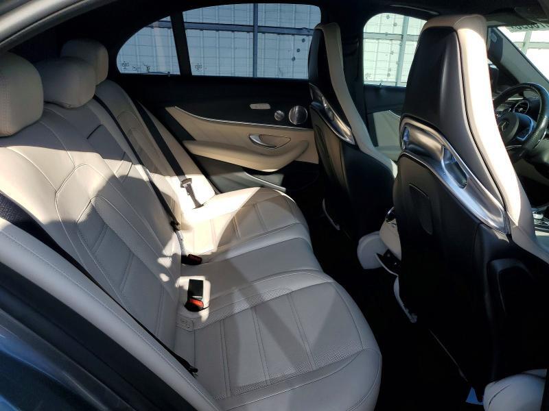 2018 MERCEDES-BENZ E 63 AMG-S — Фото 10 из 12