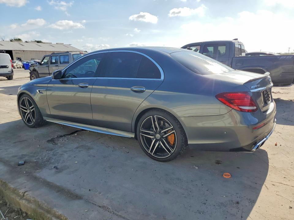 2018 MERCEDES-BENZ E 63 AMG-S — Фото 2 из 12