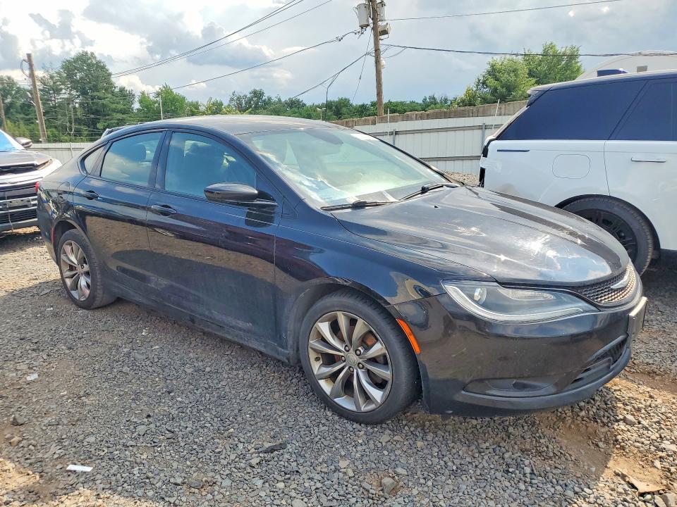 2016 CHRYSLER 200 S — Фото 4 из 12