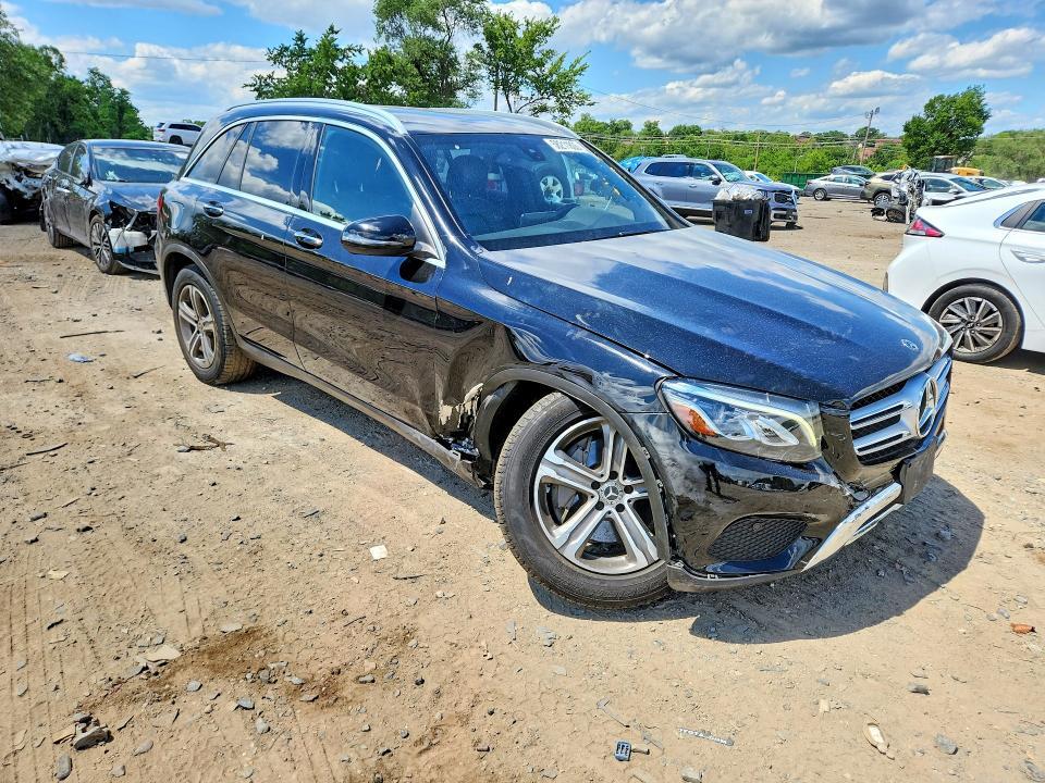2019 MERCEDES-BENZ GLC 300 4MATIC — Фото 4 из 13