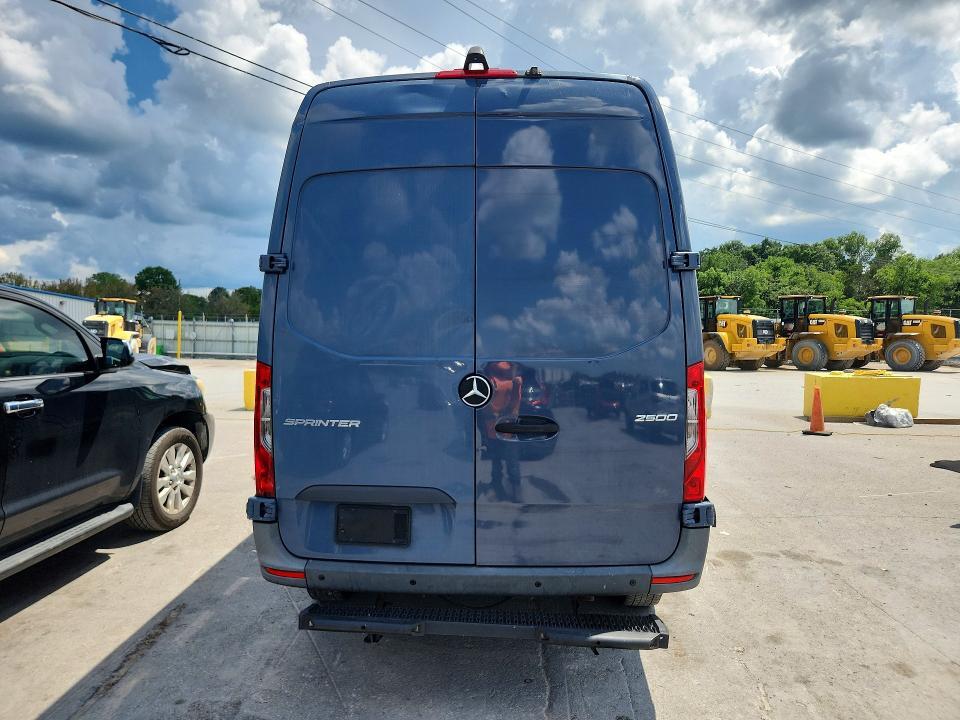 2019 MERCEDES-BENZ SPRINTER 2500/3500 DELIVERY VAN — Фото 6 из 13