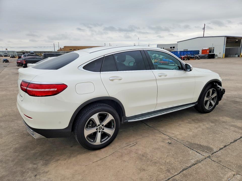 2019 MERCEDES-BENZ GLC COUPE 300 4MATIC — Фото 3 из 13