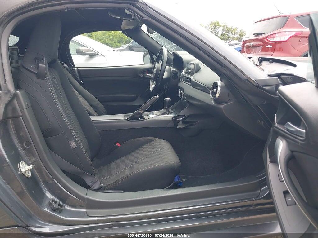 JC1NFAEK8H0128693 2017 FIAT 124 SPIDER photo no. 5