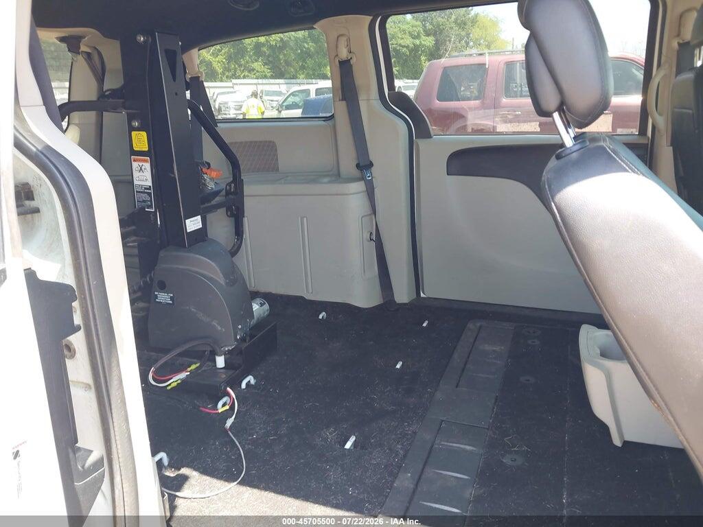 2C4RDGCG9KR621033 2019 DODGE GRAND CARAVAN photo no. 8