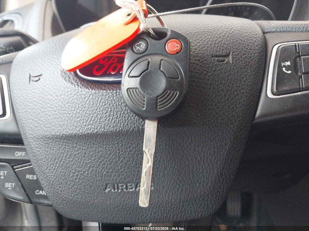 1FADP3F22FL233527 2015 FORD FOCUS photo no. 11