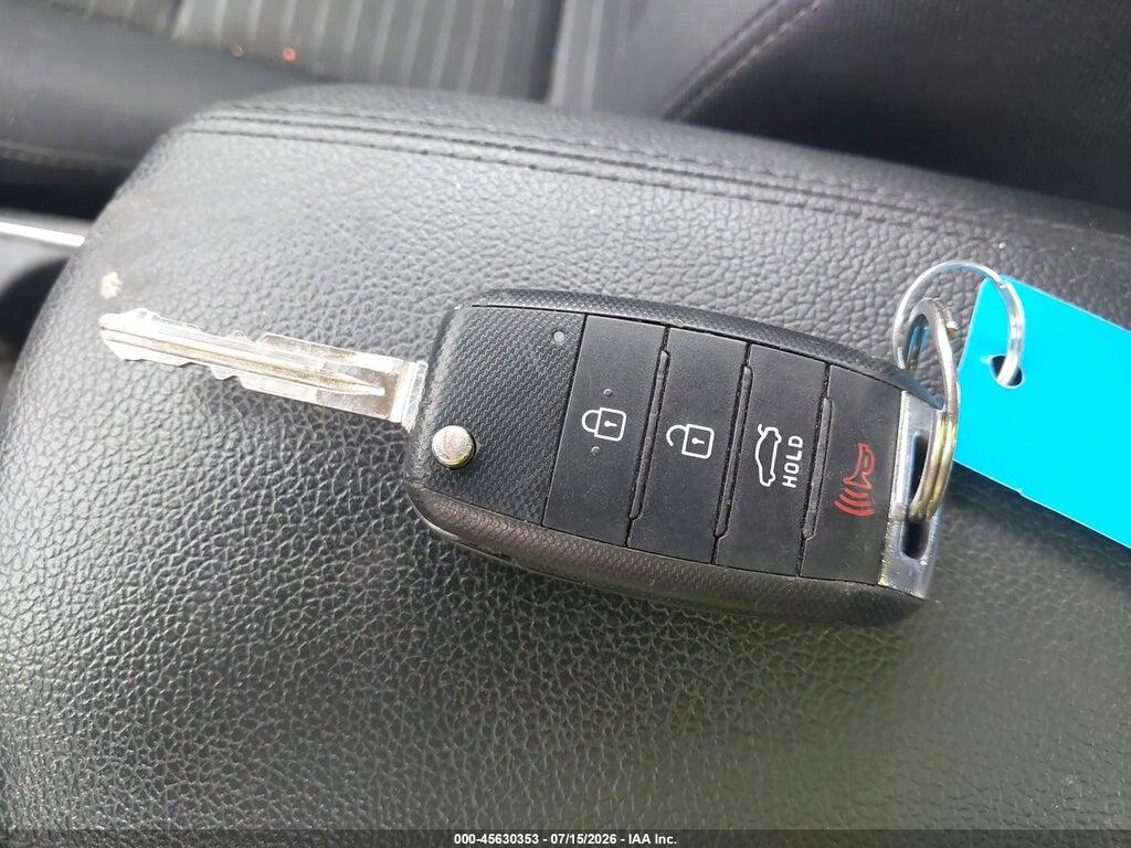 3KPFL4A7XHE014222 2017 KIA FORTE photo no. 11