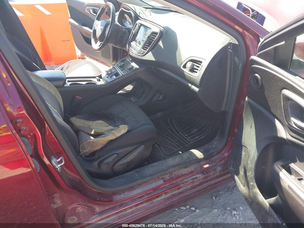 1C3CCCAB9GN116790 2016 CHRYSLER 200 photo no. 5