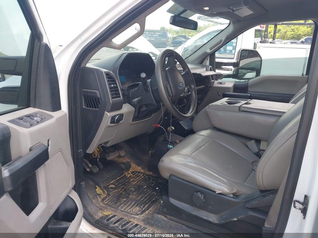 1FD8W3HT0KEE23647 2019 FORD F-350 CHASSIS photo no. 6