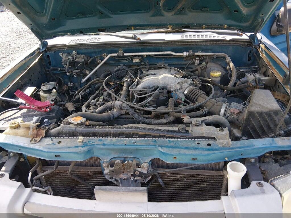 1N6ED27TX1C362257 2001 NISSAN FRONTIER photo no. 10
