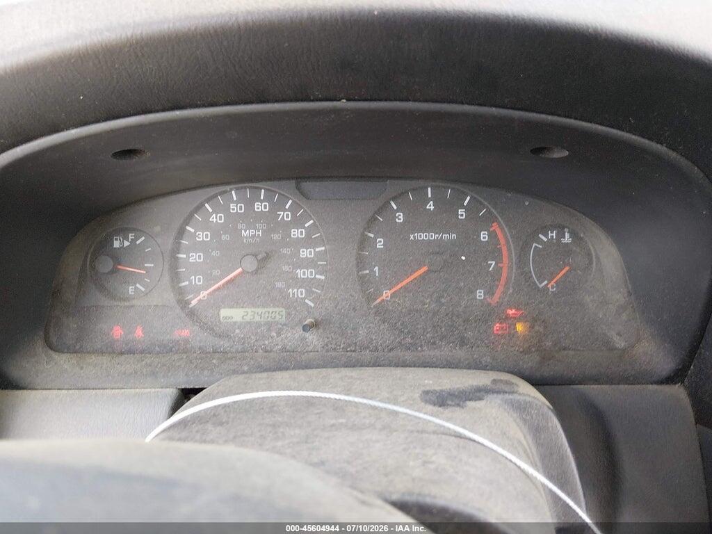 1N6ED27TX1C362257 2001 NISSAN FRONTIER photo no. 7