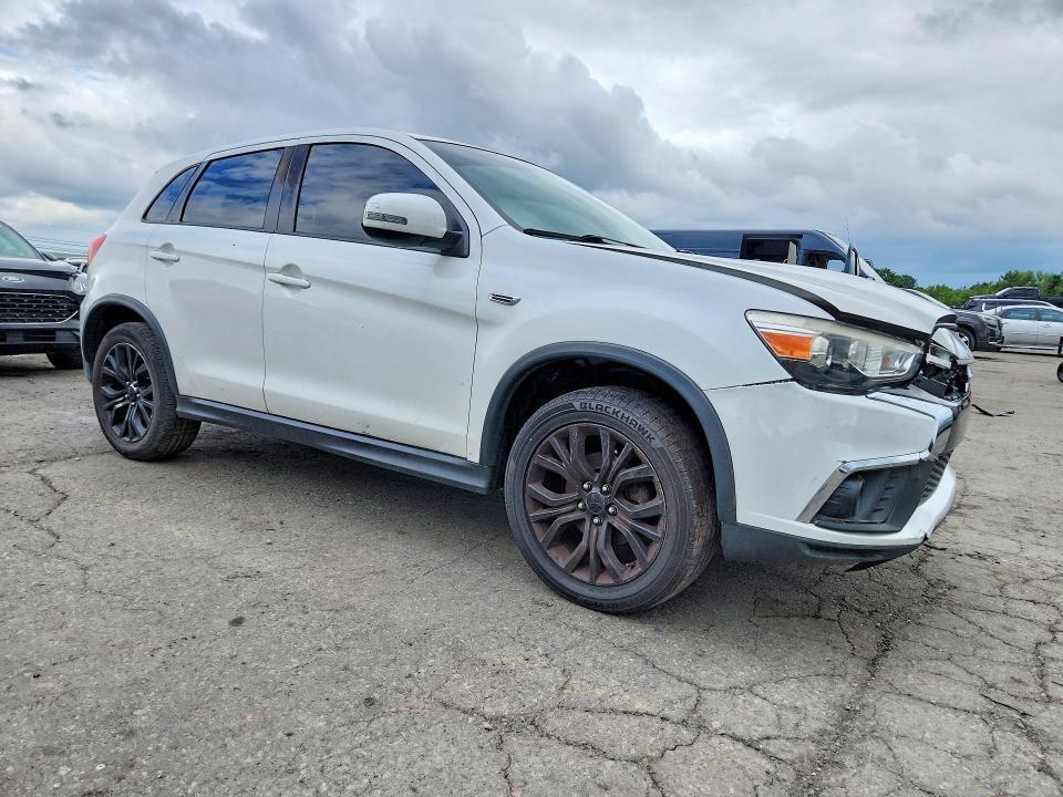 2018 MITSUBISHI OUTLANDER SPORT ES — Фото 4 из 13