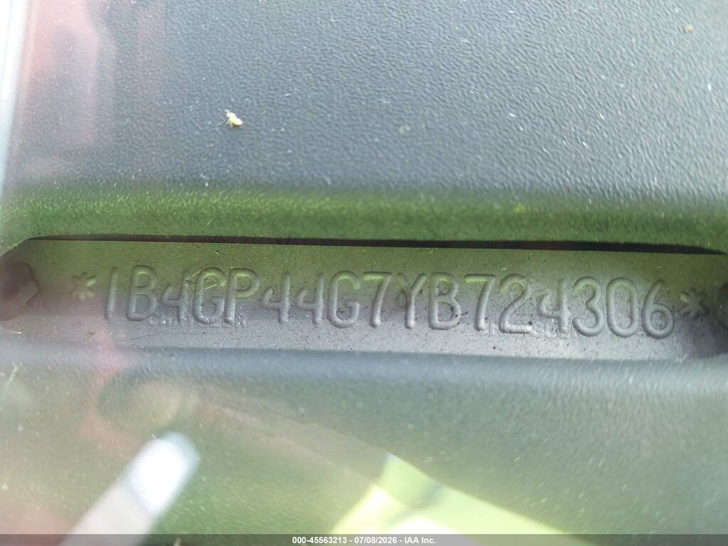 1B4GP44G7YB724306 2000 DODGE GRAND CARAVAN photo no. 9