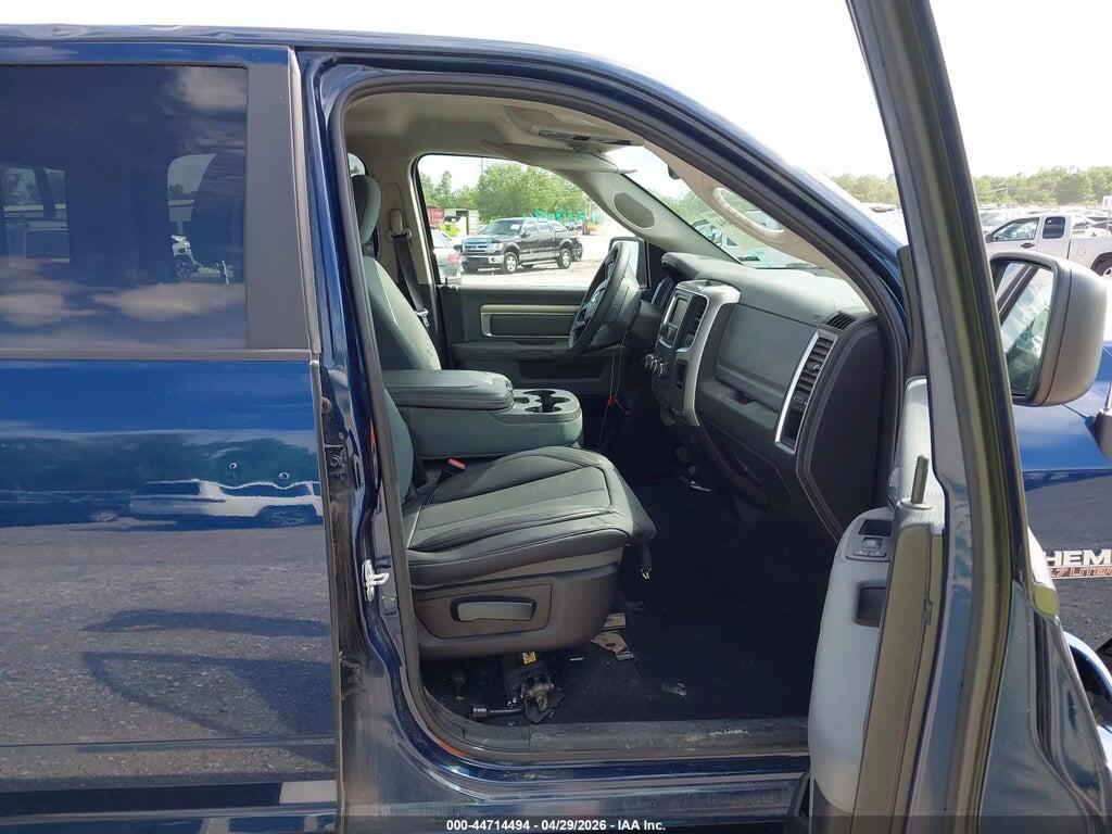 1C6RR7TT7KS705369 2019 RAM 1500 CLASSIC photo no. 5