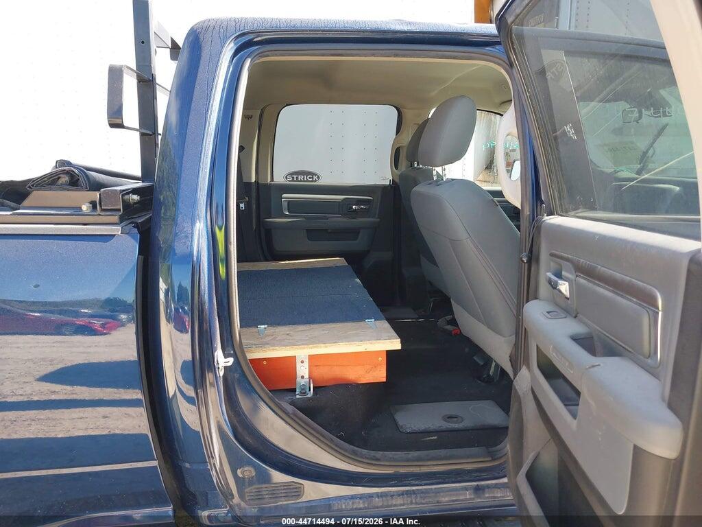 1C6RR7TT7KS705369 2019 RAM 1500 CLASSIC photo no. 8