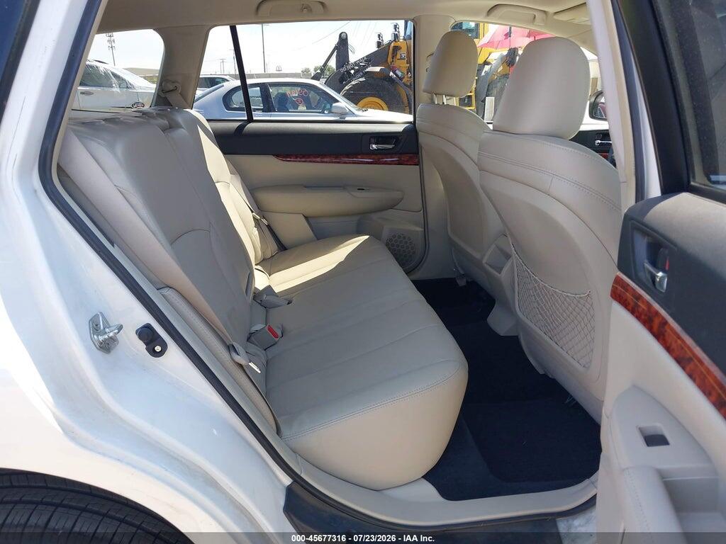 4S4BRDKC4B2358752 2011 SUBARU OUTBACK photo no. 8