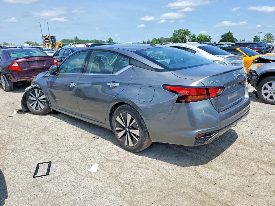 2019 NISSAN ALTIMA SL — Фото 2 из 12