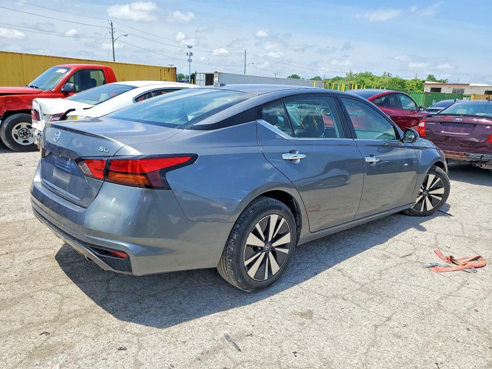 2019 NISSAN ALTIMA SL — Фото 3 из 12