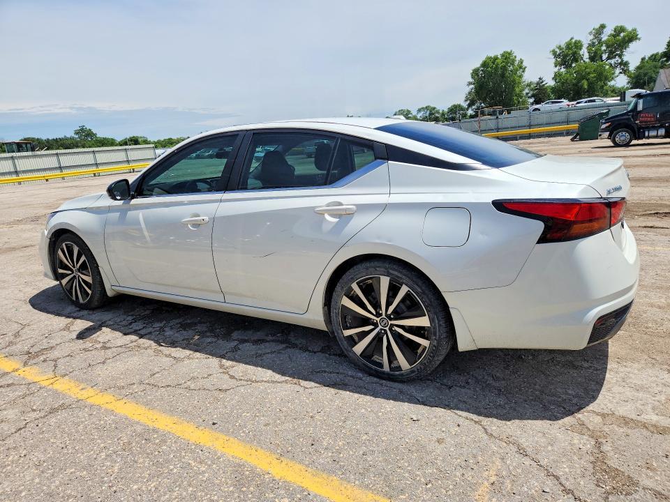 2019 NISSAN ALTIMA SR — Фото 2 из 12
