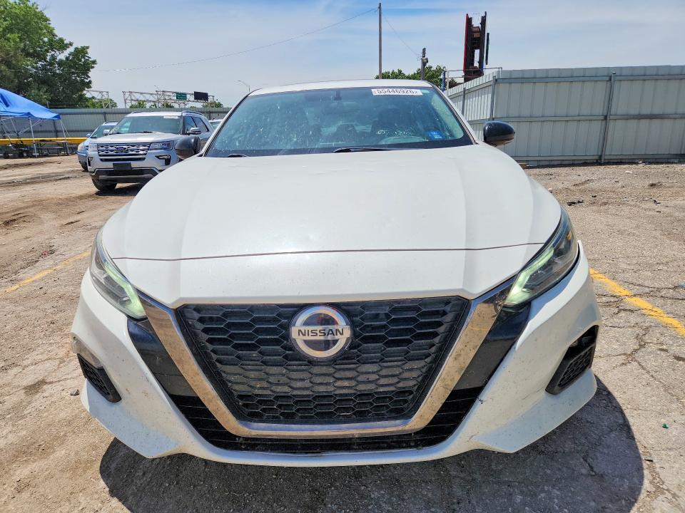 2019 NISSAN ALTIMA SR — Фото 5 из 12
