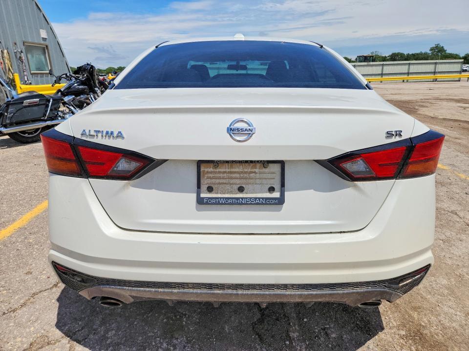 2019 NISSAN ALTIMA SR — Фото 6 из 12