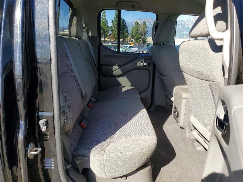 2019 NISSAN FRONTIER SV — Фото 10 из 13