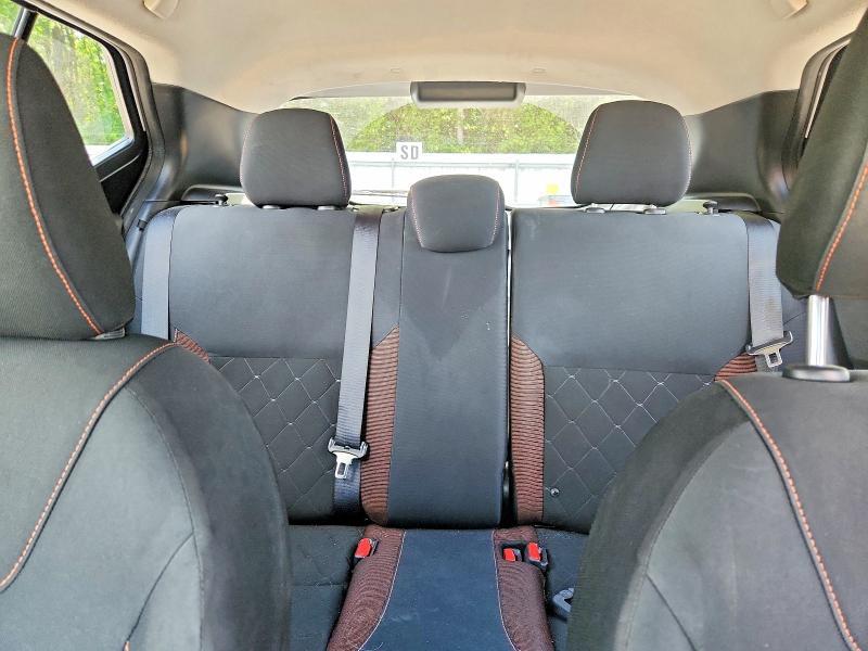 2019 NISSAN KICKS SR — Фото 10 из 13